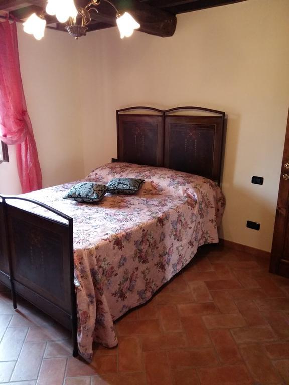 Agriturismo Il Melo Valfabbrica Exteriör bild