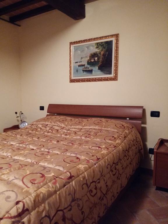 Agriturismo Il Melo Valfabbrica Exteriör bild
