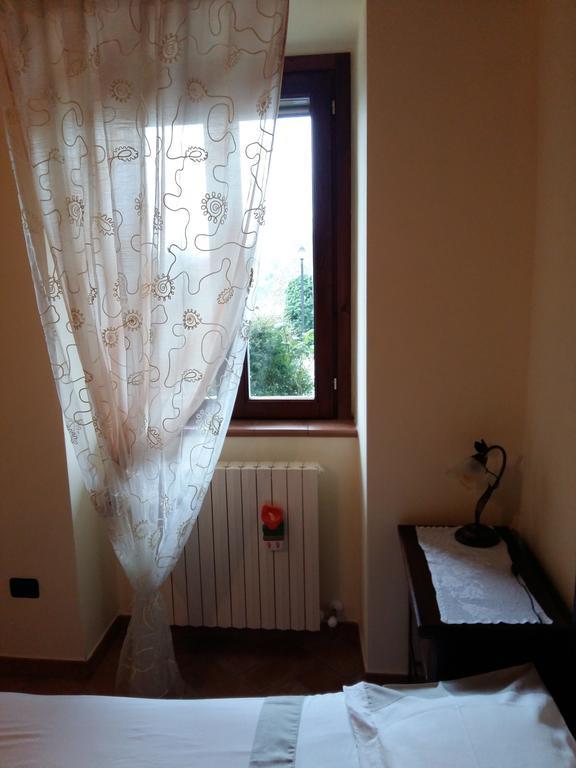 Agriturismo Il Melo Valfabbrica Exteriör bild
